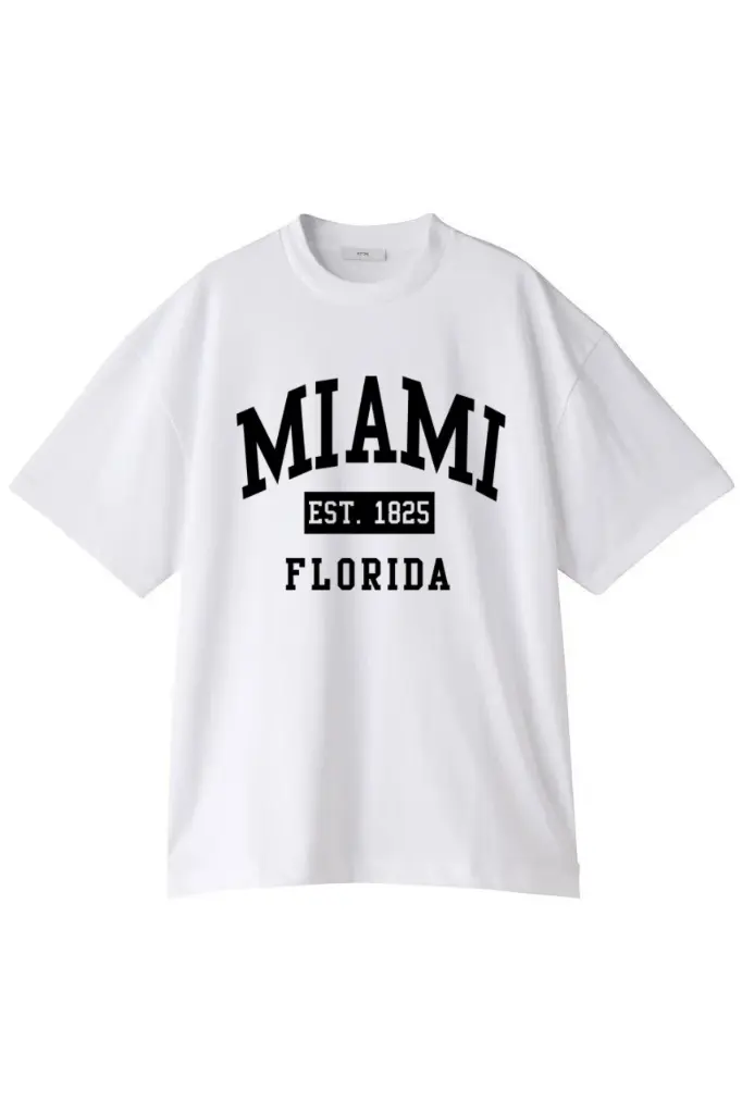 White t shirt.webp
