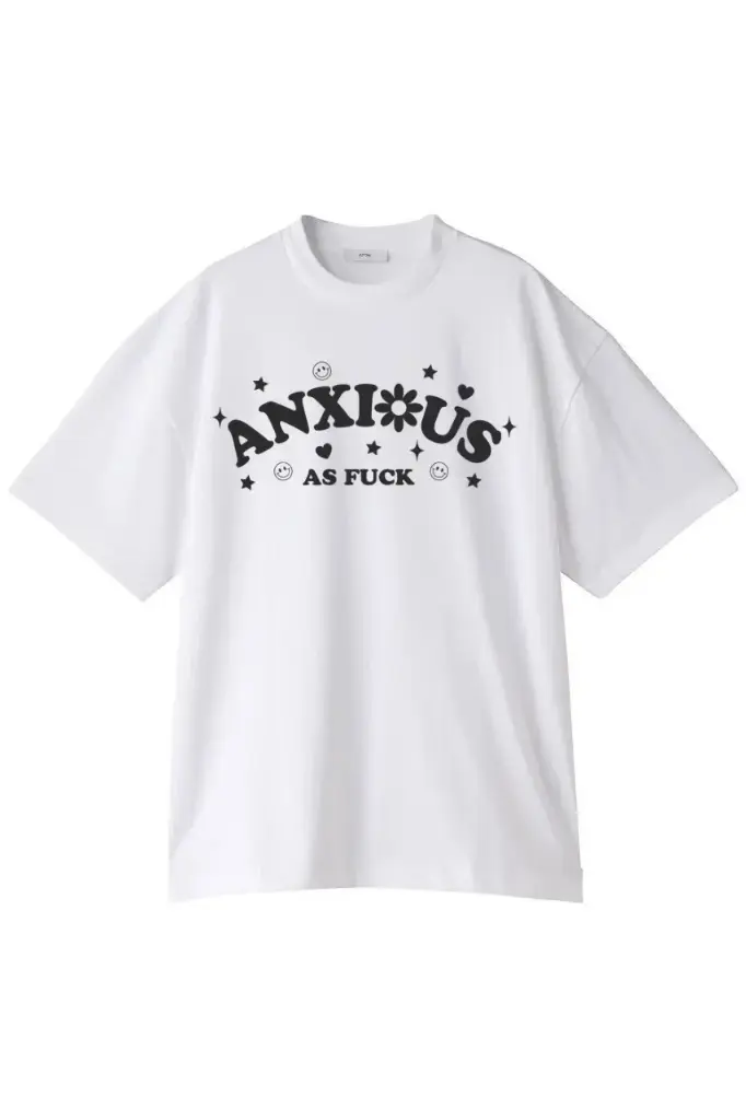 White t shirt.webp
