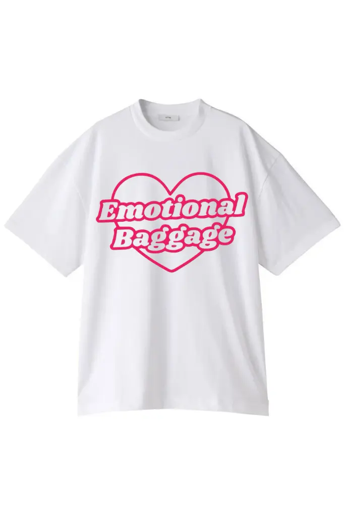White t shirt.webp