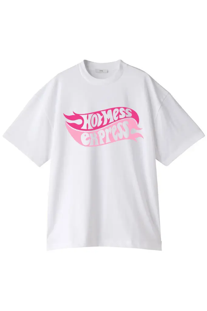 White t shirt.webp