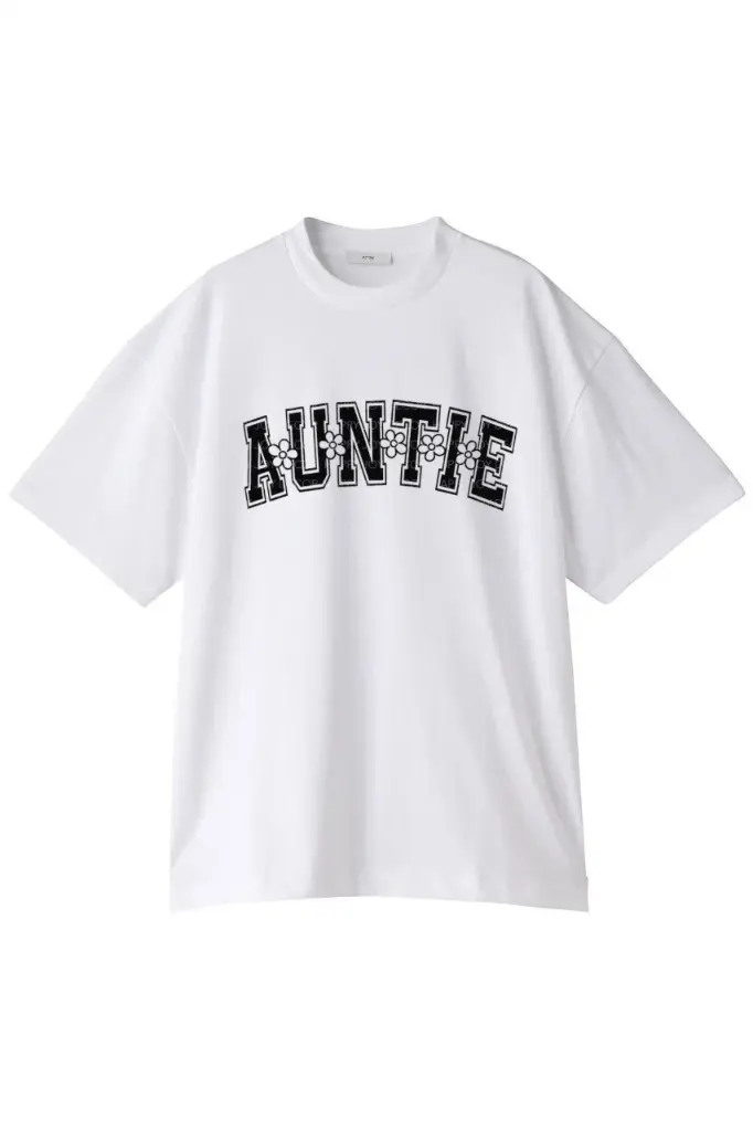 White t shirt.webp