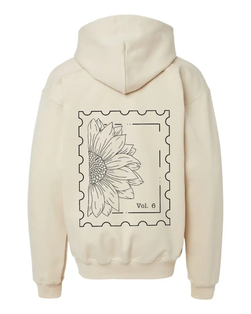 Beige hoodie back.webp